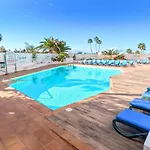Amazing Spacious 1 Bedroom Flat With Ocean View, 311, Ponderosa Feriehus *