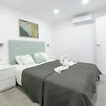 Feriehus Amazing Spacious 1 Bedroom Flat With Ocean View, 311, Ponderosa