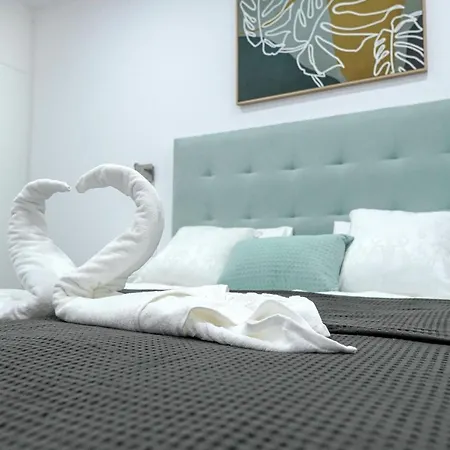 Amazing Spacious 1 Bedroom Flat With Ocean View, 311, Ponderosa *