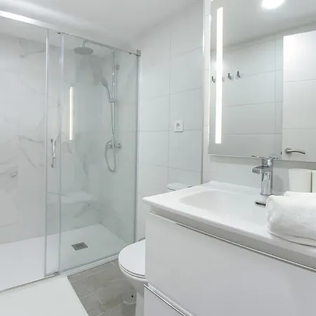 Hébergement de vacances Amazing Spacious 1 Bedroom Flat With Ocean View, 311, Ponderosa Playa Feñabe