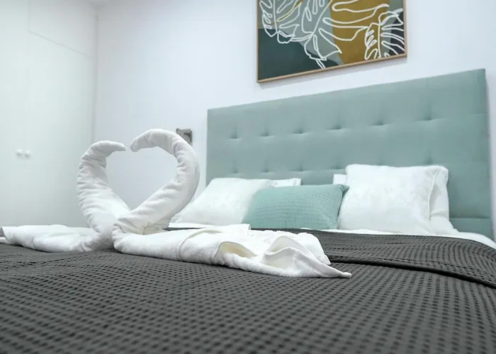 Amazing Spacious 1 Bedroom Flat With Ocean View, 311, Ponderosa *
