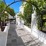 Σπίτι διακοπών Amazing Spacious 1 Bedroom Flat With Ocean View, 311, Ponderosa Playa Feñabe